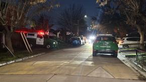 Intentó defender a su familia con un bate: Qué se sabe del joven de 23 años asesinado en robo en su casa en Huechuraba