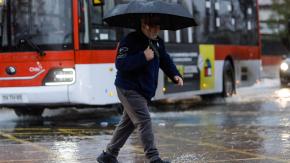 Sistema frontal en la región Metropolitana: A qué hora comienzan las precipitaciones en Santiago y cuánto lloverá