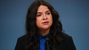 Exministra Orellana sobre proyecto que sanciona con cárcel venta o facilitación de Misotrol: "Es un peligro que el gobierno no diga nada"