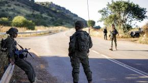 Cien israelíes asaltan pueblo palestino en Cisjordania