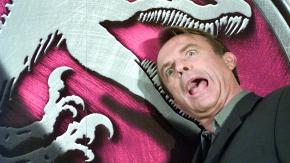 Colega de Sam Neill revela razón por la que el actor estaría "molesto" de morir