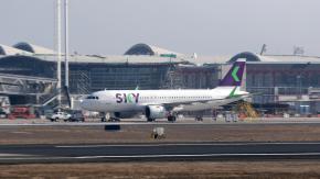 Dos vuelos de SKY que viajaban desde Santiago a Brasil tuvieron que aterrizar "de manera preventiva" en Mendoza