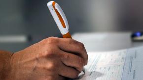 Subsecretaria de Previsión Social dice que evalúan retener sueldos y devolución de impuestos para pago de licencias médicas falsas