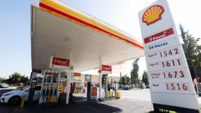 Nueva baja en combustibles: conductores pueden ahorrar más de $100 por litro si cotizan