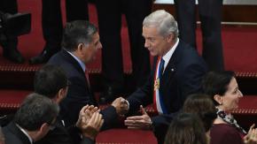 Gobierno evalúa un "supraministro" y fusionar ministerios: este es el plan que analiza La Moneda
