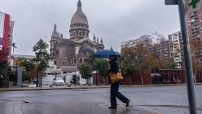 Lluvias en la RM: activan alerta preventiva en diez comunas por riesgo de aluviones y derrumbes