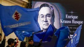 Realizan velorio de Enrique Krauss en salón de honor del Congreso Nacional