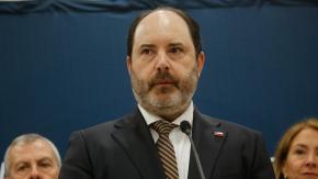 Ministro Rau descarta cambios a la Ley 40 Horas tras críticas de Vallejo y Jara: "La jornada no se toca, se amplía el ciclo de cálculo"