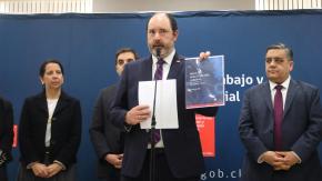 Nuevo cálculo de horas trabajadas e indemnización a todo evento: Las 22 propuestas de la Mesa de Reactivación Laboral 