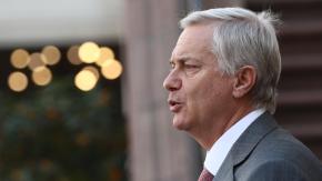 Criteria: Aprobación del Presidente Kast rompe estabilidad de casi un mes y cae al 35%