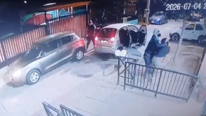Robo con violencia en Ñuñoa: cuatro sujetos obligaron a una mujer a entregar su vehículo