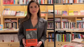 Autora de libro sobre Boric: “Orellana me dijo que pensó renunciar durante 2 meses por manejo de caso Monsalve”