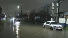 Autos quedaron atrapados por anegamientos por lluvias en Talcahuano