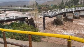 Emblemático puente está al borde del colapso: Las consecuencias del sistema frontal en Illapel
