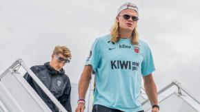 "Cosas de Haaland": La nueva excentricidad del "Androide" al llegar a Noruega después del Mundial