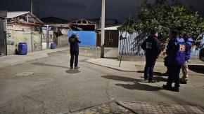 Mujer de 59 años está en riesgo vital tras ser atacada a balazos en su casa de El Bosque: recibió más de 10 disparos