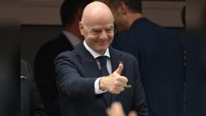 Presidente de la FIFA logra histórica (y criticada) hazaña en el Mundial: ¿Cómo lo hace para estar en casi todos los partidos?