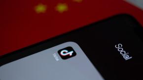 Por constituir "justicia por mano propia": Corte ordena a trabajadora no volver a publicar acusaciones en TikTok contra su exempleador