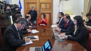 Gobierno detecta más de 1,4 billones de pesos de transferencias a fundaciones que no acreditan rendición