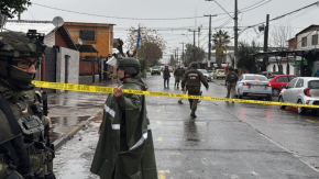 Dos carabineros resultan heridos a bala en medio de fiscalización en Lo Espejo