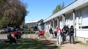 Costos bordean los $200 millones cada uno: Las cinco personas que recibieron tres becas Chile y están en incumplimiento