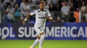 "Cuando termine mi contrato, voy a pensar si sigo en el Santos": Neymar evita confirmar su continuidad, pero su padre zanja los rumores