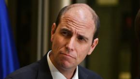 "Para ciertas funciones específicas": Arrau explica posibilidad de que Fuerzas Armadas intervengan en zonas críticas