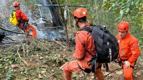 Helicóptero cae en zona boscosa de Río de Janeiro y deja cuatro muertos