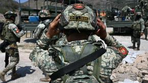 Captura de narcos desata bloqueos y quema de vehículos en México