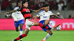 "Fue un león": Prensa brasileña destaca partidazo de Pulgar en Libertadores en medio de rumores de renovación 