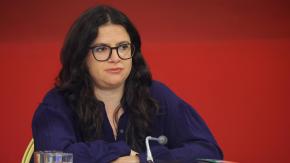 Exministra Orellana desmiente auditoría del gobierno y defiende que sobrecosto en construcción "no superó más del 5%"