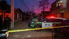 Investigan muerte de hombre que fue hallado con impactos balísticos en Conchalí