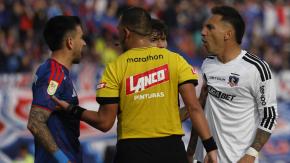 Universidad de Chile no demandará a Javier Correa por sus gestos en el Superclásico