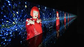 Artista japonesa Yayoi Kusama, la "Reina de los lunares", muere a los 97 años 