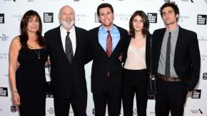 "Es una pesadilla": Hijo de Rob Reiner rompe su silencio tras asesinato de sus padres, presuntamente a manos de su hermano