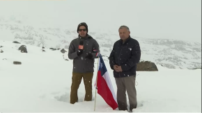 Canal 13 celebra aniversario con inédita transmisión en vivo de Teletrece desde Campo de Hielo Sur