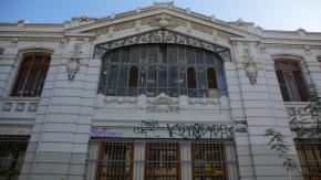 Amago de incendio en el Liceo de Aplicación: suspendieron clases tras quema de basureros en el baño
