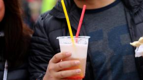 Consumo de alcohol en Fiestas Patrias: un 21% considera socialmente aceptable conducir bajo sus efectos durante el "18"