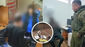 Con cámaras ocultas entre la ropa y transmisores de señal: sorprenden a personas intentando copiar en examen para licencia de conducir