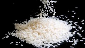 ¿Realmente hay que lavar el arroz antes de cocinarlo?