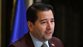 Dichos de Javier Olivares sobre las Malvinas desatan críticas en Argentina: "¿En qué momento decís Falklands, salame?"