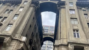 Proyecto busca recuperar joya urbana de Santiago: el barrio Phillips y sus icónicos edificios