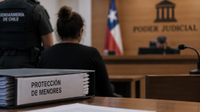 Niño de 10 años evitó que cuchillo alcanzara a su hermana: Madre queda en prisión preventiva por graves agresiones a sus tres hijos