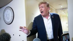 Trump tilda de "patraña" las advertencias sobre el peligro de la IA para la humanidad