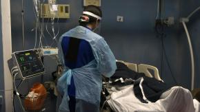 La lista de hospitales con más pacientes atendidos fuera de plazo en las categorías de mayor riesgo, según Contraloría