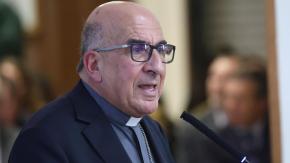 "Tiene que haber arrepentimiento": Cardenal Chomali dice que indultos a condenados por violaciones a DD.HH. deben otorgarse con condiciones