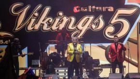 "Yo trabajo por plata, no por partidos políticos": Los Viking's 5 responden a críticas por haber cantado en campaña de Kast