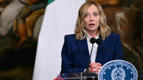 Italia quiere prohibir el burka en las escuelas y poner límite de alumnos extranjeros por aula, afirma Meloni