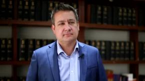 Le dieron derecho a "una llamada" y contestó Fodich: El doble rol que habría personificado el exfiscal en medio de falso secuestro a miembro del clan Chen