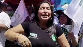 Estaba grabando video: Difunden registro del momento exacto en que asesinan a tiros a candidata peruana 